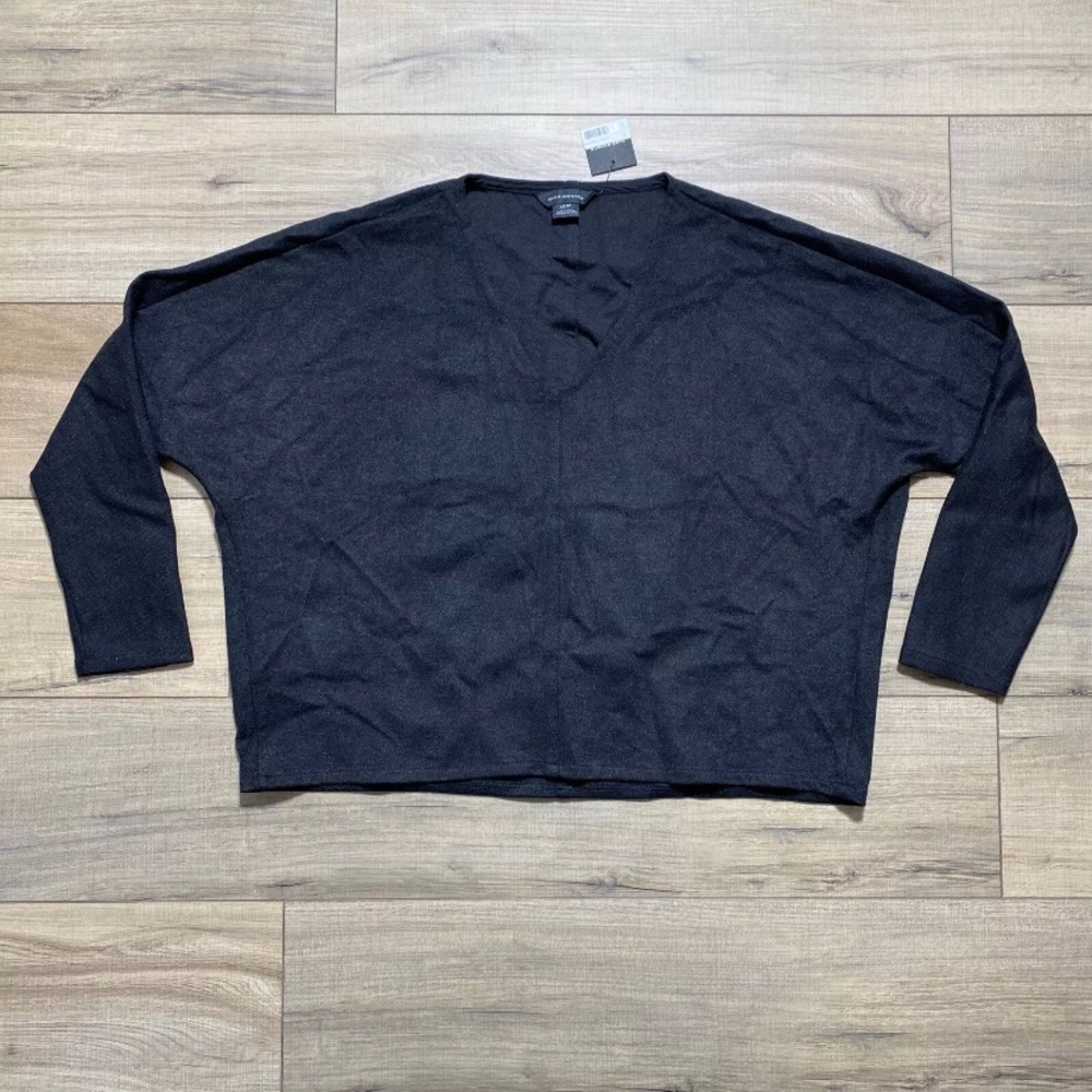 Club Monaco Womens Cocoon V-Neck Top Size XS Charcoal Relaxed Fit Center Seam‎